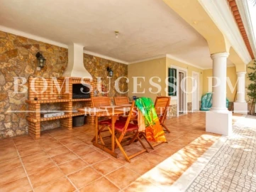 Moradia T4 para Venda em Vau