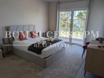 Moradia T4 para Venda em Vau