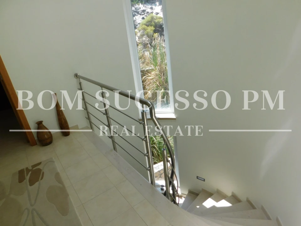 Moradia T5 para Venda em Vau Foto 19