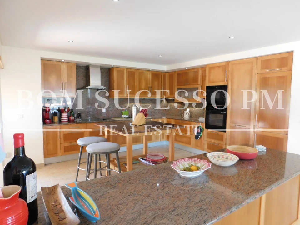 Moradia T5 para Venda em Vau Foto 11