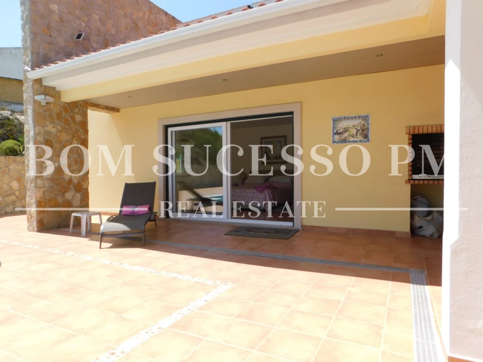 Moradia T5 para Venda em Vau Foto 16