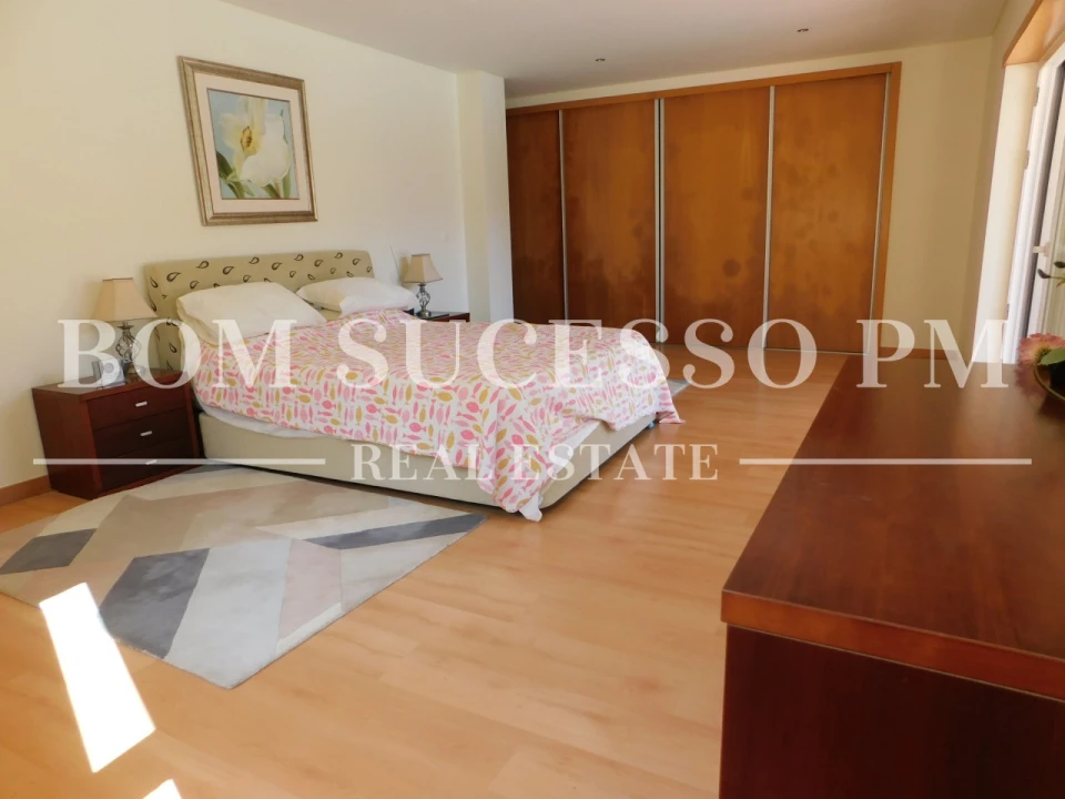 Moradia T5 para Venda em Vau Foto 22