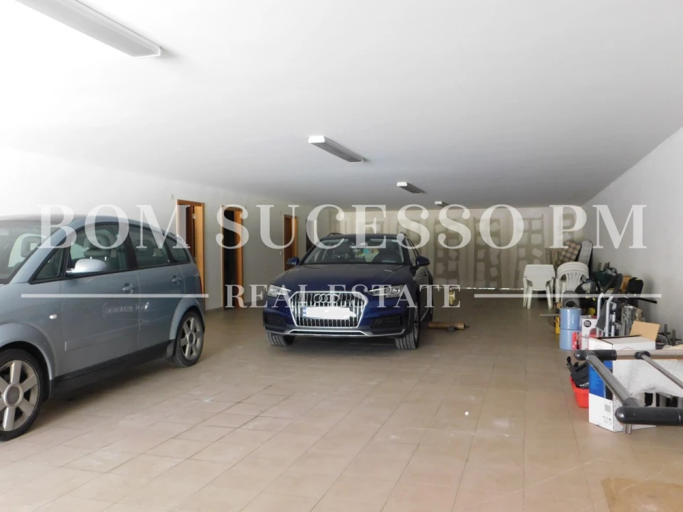Moradia T5 para Venda em Vau Foto 15