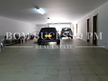 Moradia T5 para Venda em Vau