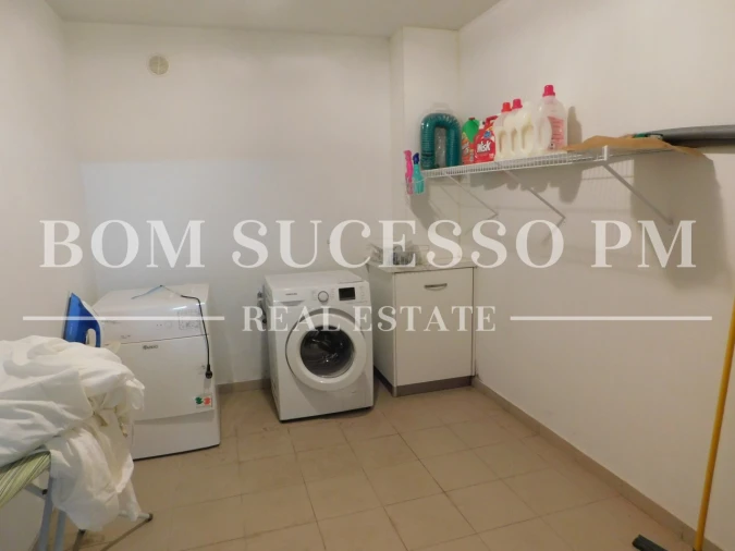 Moradia T5 para Venda em Vau Foto 43