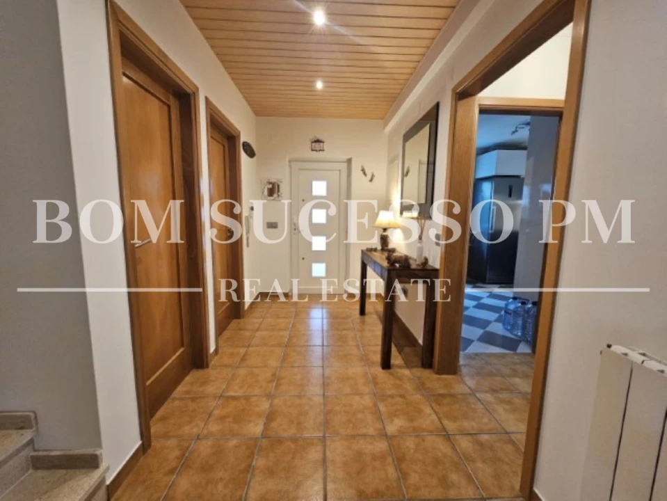 Moradia T3 para Venda em Vau Foto 6