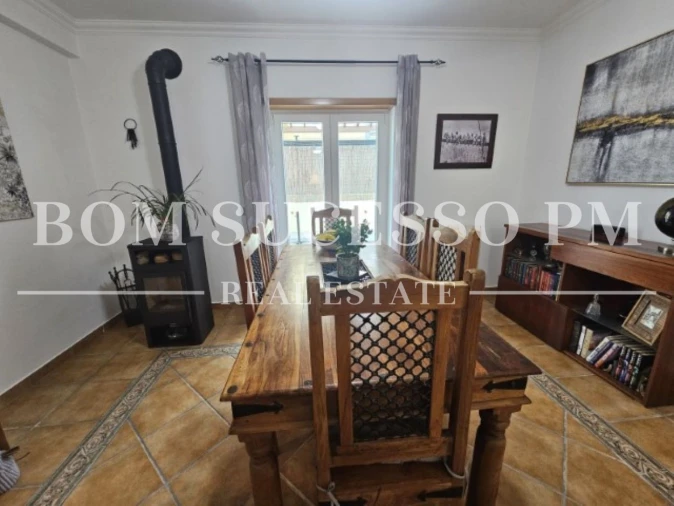 Moradia T3 para Venda em Vau Foto 9