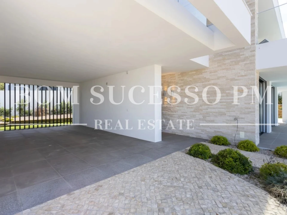 Moradia T4 para Venda em Amoreira Foto 11