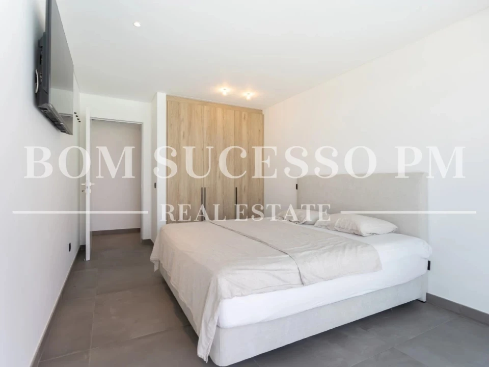 Moradia T4 para Venda em Amoreira Foto 16