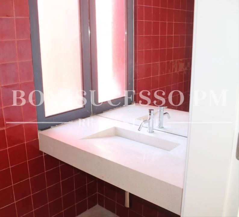 Moradia T4 para Venda em Vau Foto 12