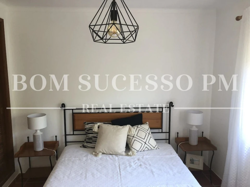 Apartamento T4 para Venda em Amoreira Foto 12