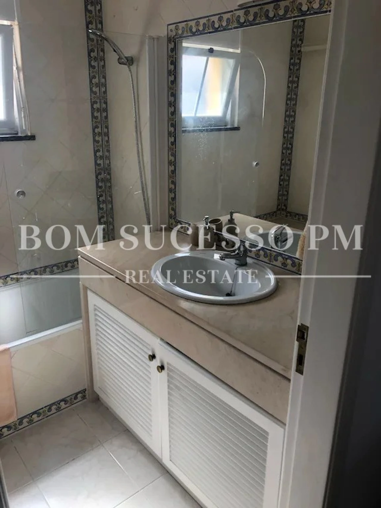 Apartamento T4 para Venda em Amoreira Foto 13