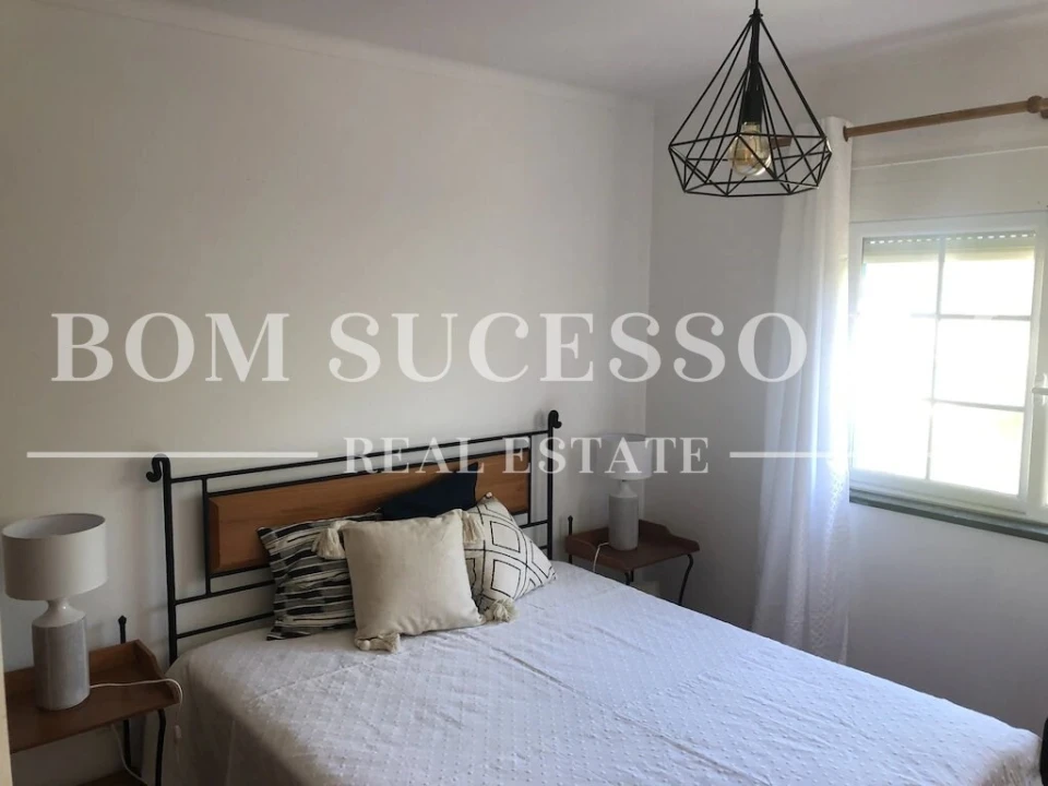 Apartamento T4 para Venda em Amoreira Foto 16