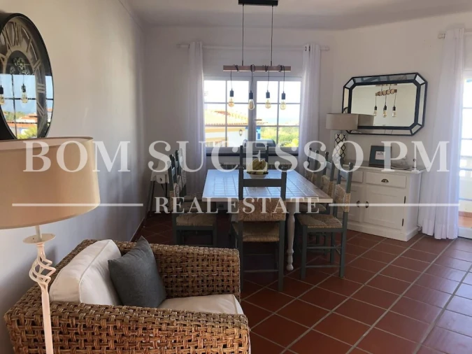 Apartamento T4 para Venda em Amoreira Foto 5