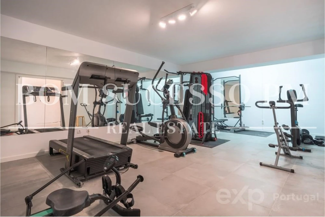 Moradia T9 para Venda em Roliça Foto 7