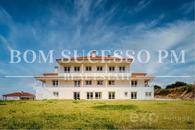 Moradia T9 para Venda em Roliça Foto 11