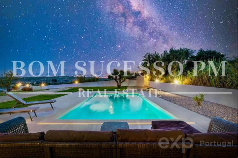 Moradia T9 para Venda em Roliça Foto 10