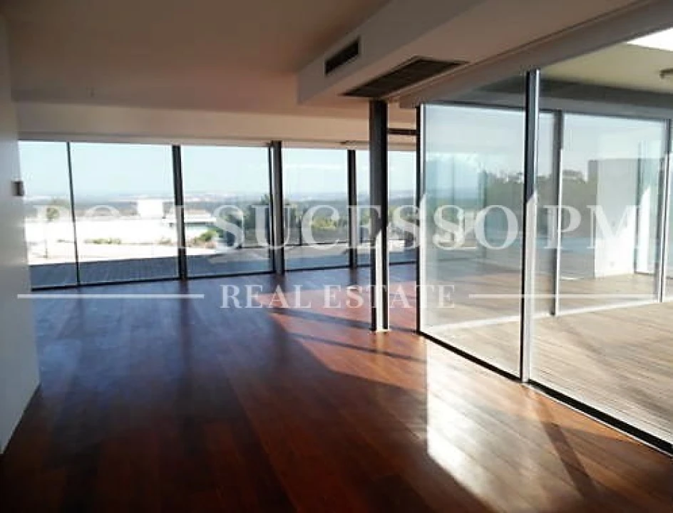 Moradia T4 para Venda em Vau Foto 3