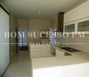 Moradia T4 para Venda em Vau