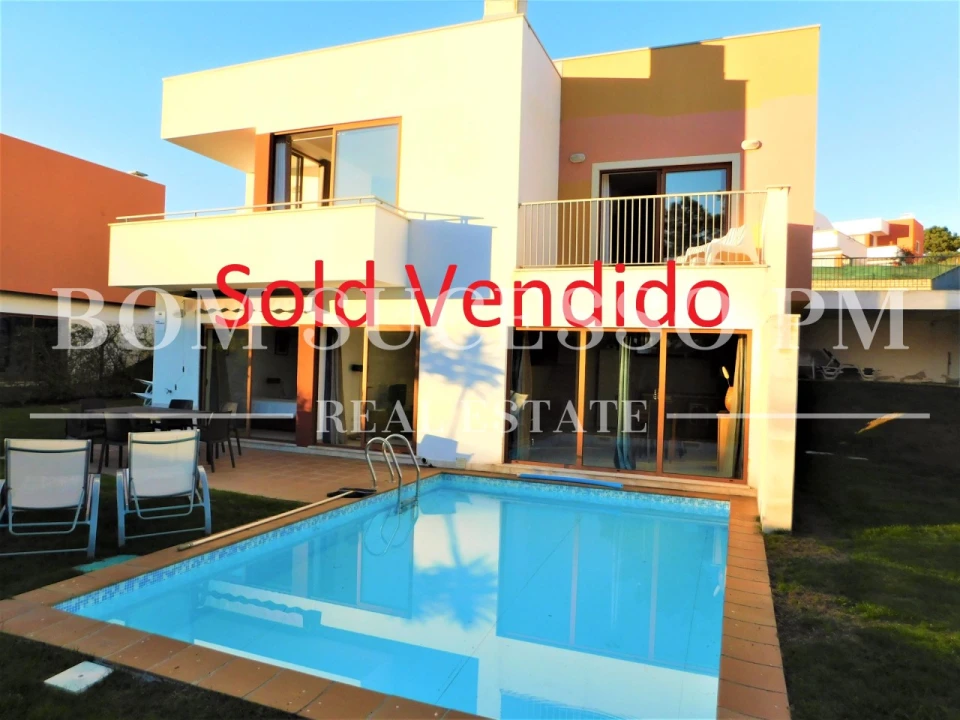 Moradia T3 para Venda em Vau Foto 1