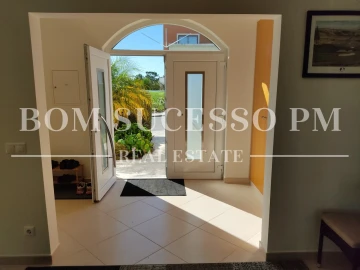 Moradia T4 para Venda em Vau