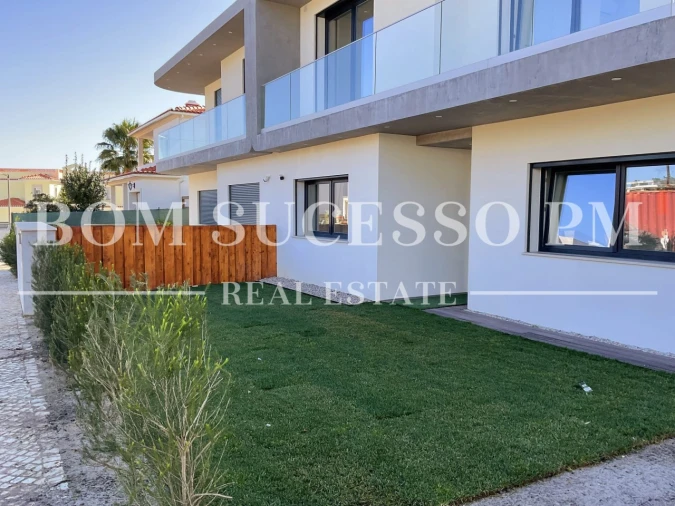 Moradia T4 para Venda em Vau Foto 2