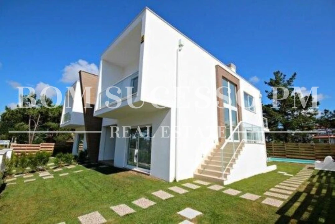 Moradia T3 para Venda em Vau Foto 3