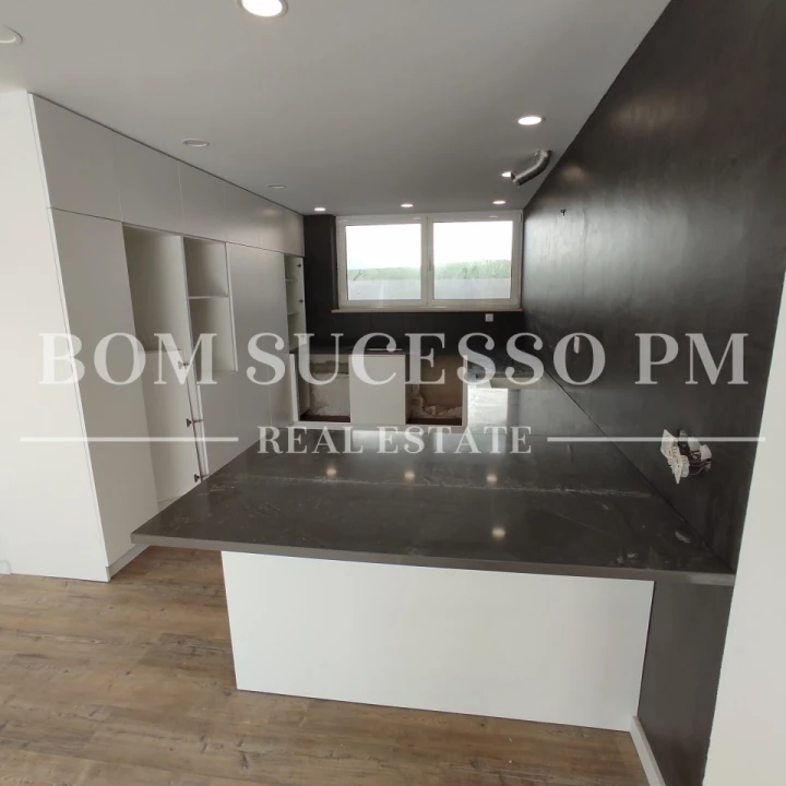 Moradia T3 para Venda em Vau Foto 11
