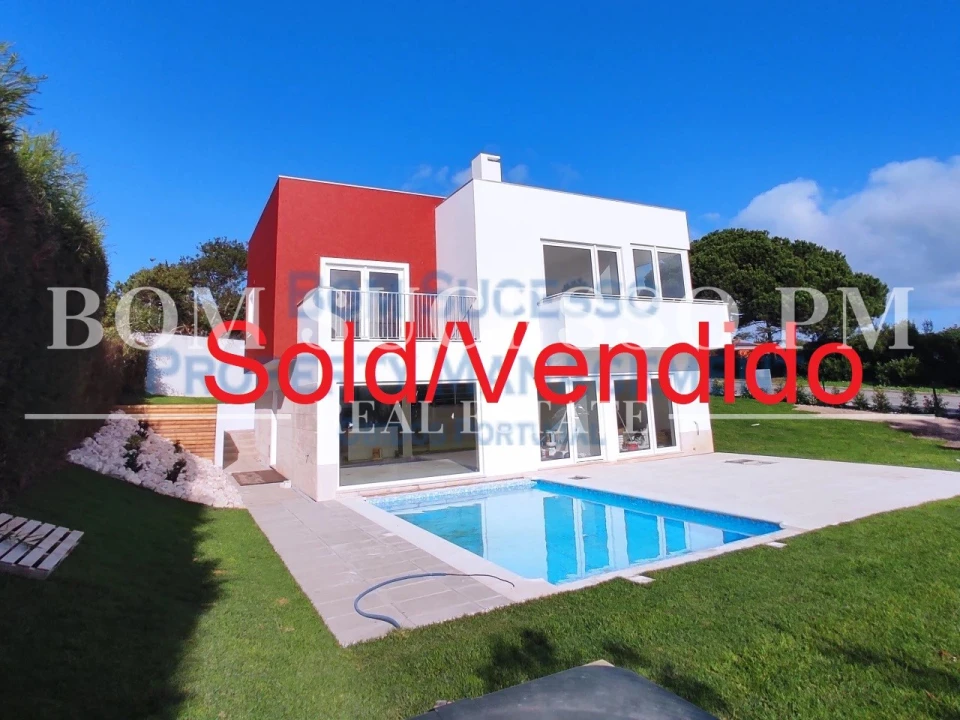 Moradia T3 para Venda em Vau Foto 1