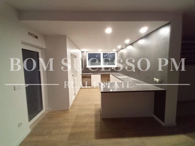 Moradia T3 para Venda em Vau Foto 12