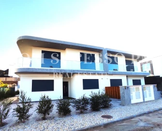 Moradia T4 para Venda em Vau
