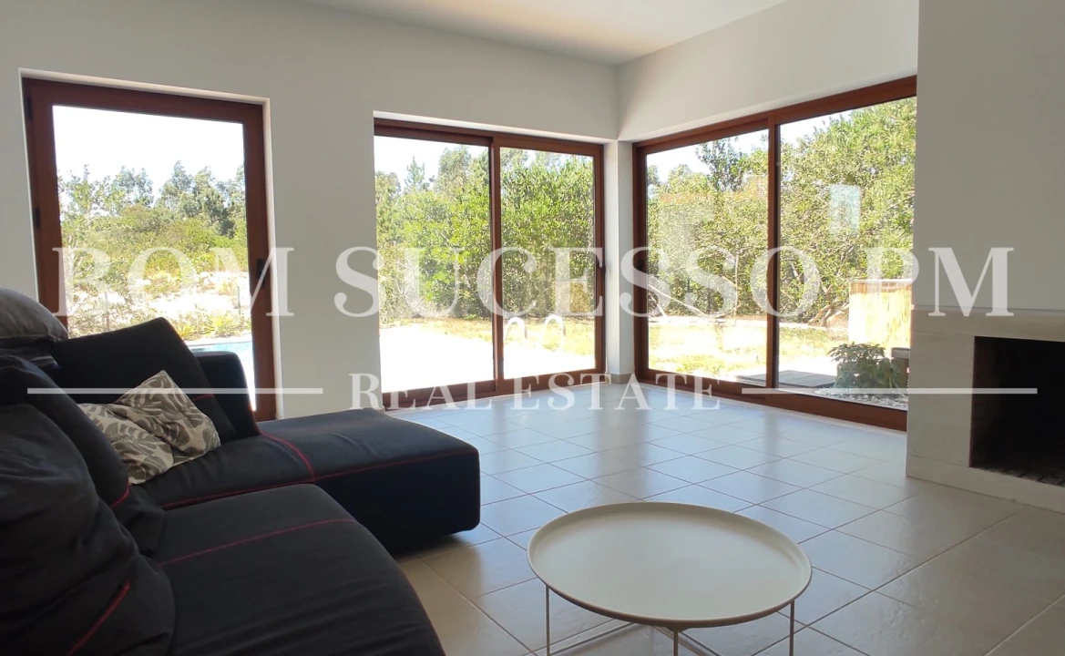Moradia T3 para Venda em Vau Foto 10