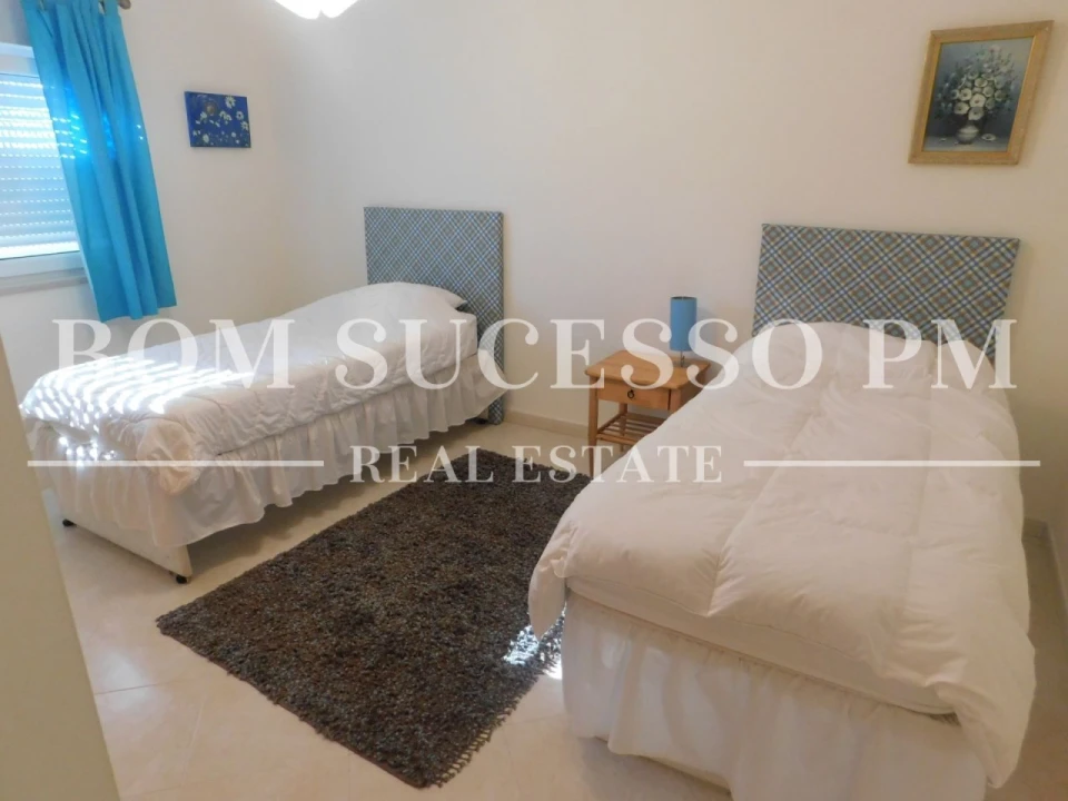 Moradia T4 para Venda em Vau Foto 12