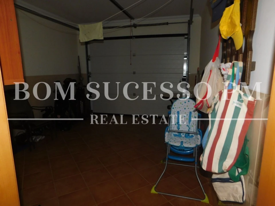 Moradia T4 para Venda em Vau Foto 15