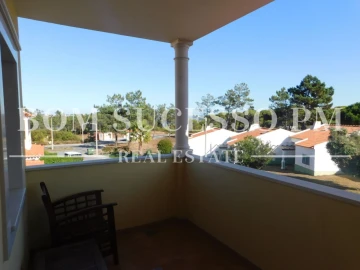 Moradia T4 para Venda em Vau