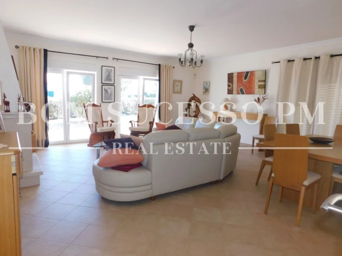 Moradia T4 para Venda em Vau Foto 6