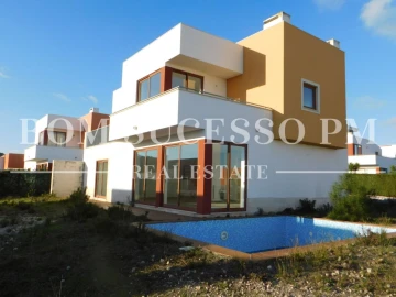 Moradia T3 para Venda em Vau