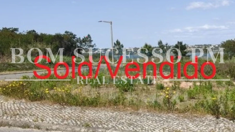 Terreno P/ Prédio para Venda em Vau