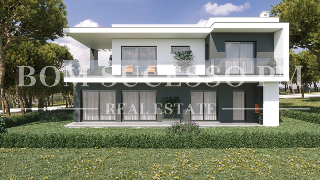 Moradia T4 para Venda em Vau Foto 12