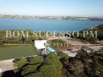 Moradia T4 para Venda em Vau