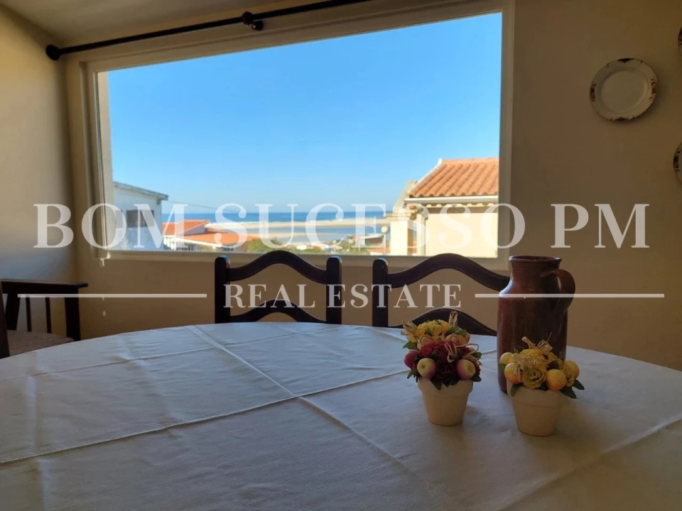 Moradia T4 para Venda em Vau Foto 4