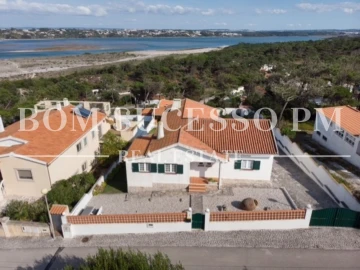 Moradia T4 para Venda em Vau