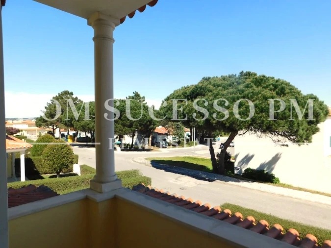 Moradia T4 para Venda em Vau Foto 4