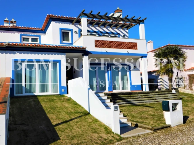 Moradia T4 para Venda em Vau Foto 8