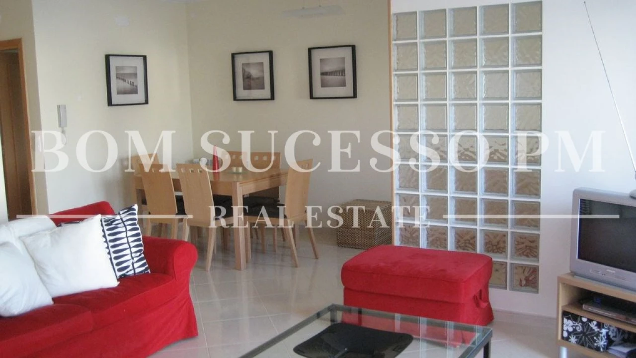 Moradia T4 para Venda em Vau Foto 27