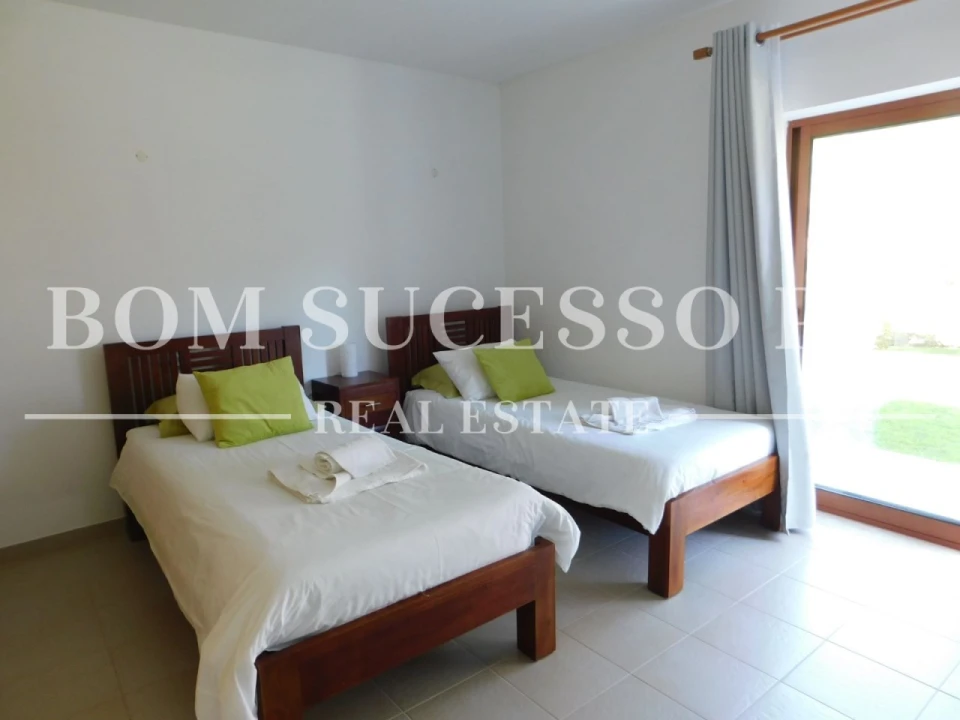 Moradia T3 para Venda em Vau Foto 18