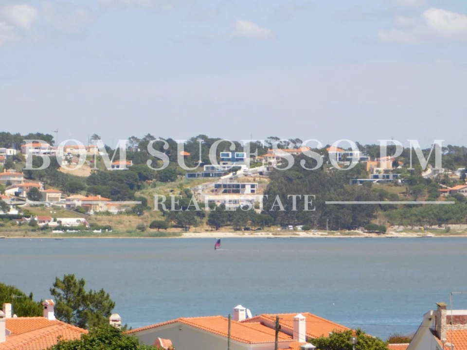 Moradia T5 para Venda em Vau Foto 8