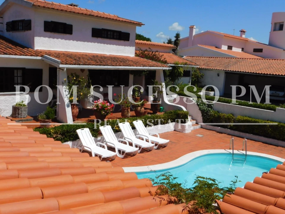 Moradia T5 para Venda em Vau Foto 14