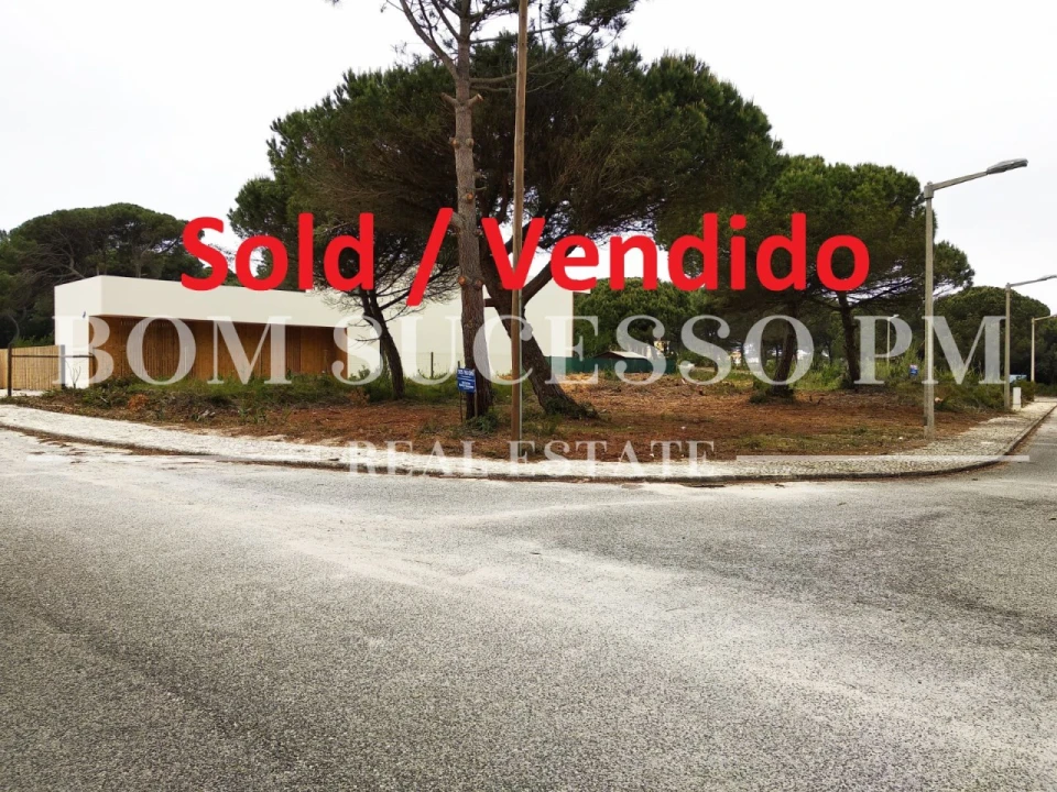 Terreno P/ Prédio para Venda em Vau Foto 1