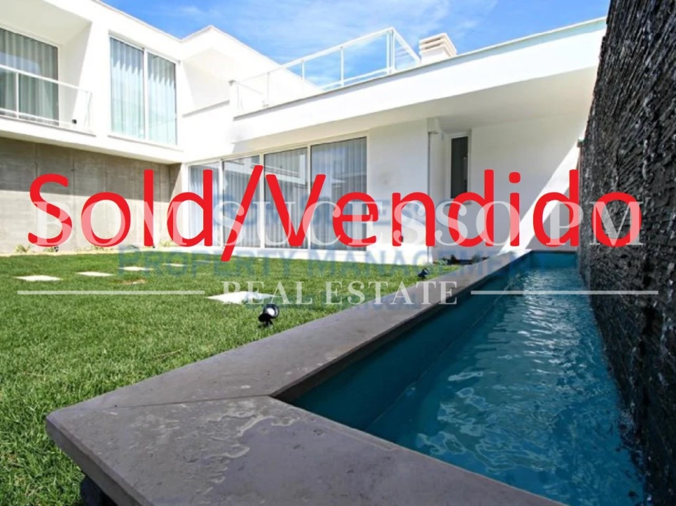 Moradia T4 para Venda em Vau Foto 1